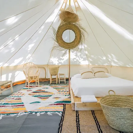 Luxury tent Glamping Zone La Pinilla